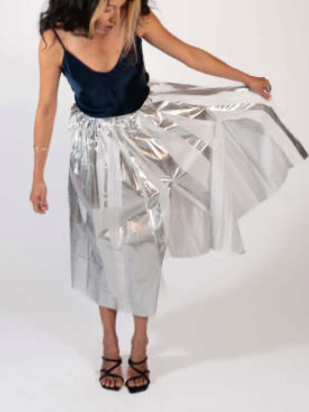 TELA York Pleated Midi Cottom Silver White Skirt - Picture 2 of 13